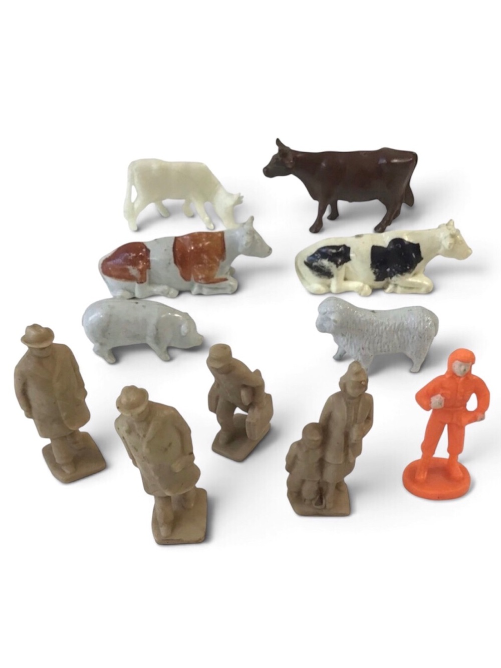Vintage Train Scenery Figures O Scale Railroad Farm Animals & People 11 Pieces